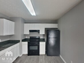 4722 Coker Dr in Flowery Branch, GA - Building Photo - Building Photo
