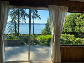 3722 Forest Beach Dr NW in Gig Harbor, WA - Building Photo - Building Photo