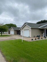 Briarwood Cottages in Oshkosh, WI - Foto de edificio - Interior Photo