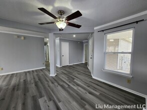 6431 Big Stone Dr in Indianapolis, IN - Foto de edificio - Building Photo