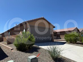 759 Calle Calca in Sahuarita, AZ - Building Photo - Building Photo