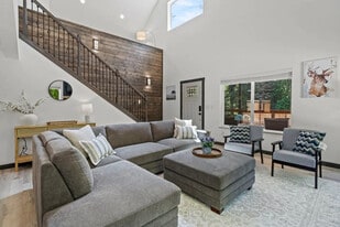 311 Skate Creek Rd N in Ashford, WA - Building Photo