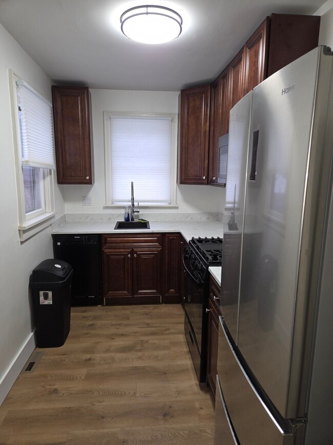 731 Grant St, Unit 731 in Johnson City, NY - Foto de edificio - Building Photo