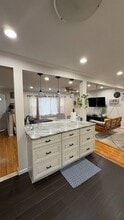 10 Cranberry Ln in Plainview, NY - Building Photo - Building Photo