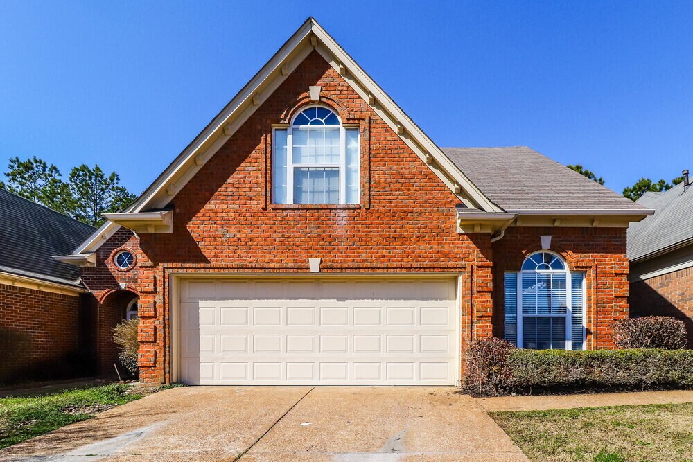 9992 Misty Elm Dr in Memphis, TN - Foto de edificio