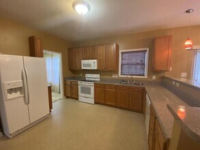 3219 Polite Ln in Raleigh, NC - Building Photo - Building Photo