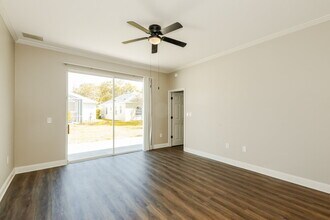 12239 Hollybush Terrace in Lakewood Ranch, FL - Building Photo - Building Photo