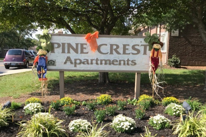 PINE CREST I & II APARTMENTS in Elizabethtown, KY - Building Photo