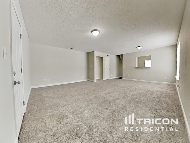 4669 Driftwood Ln in Greenwood, IN - Building Photo - Building Photo