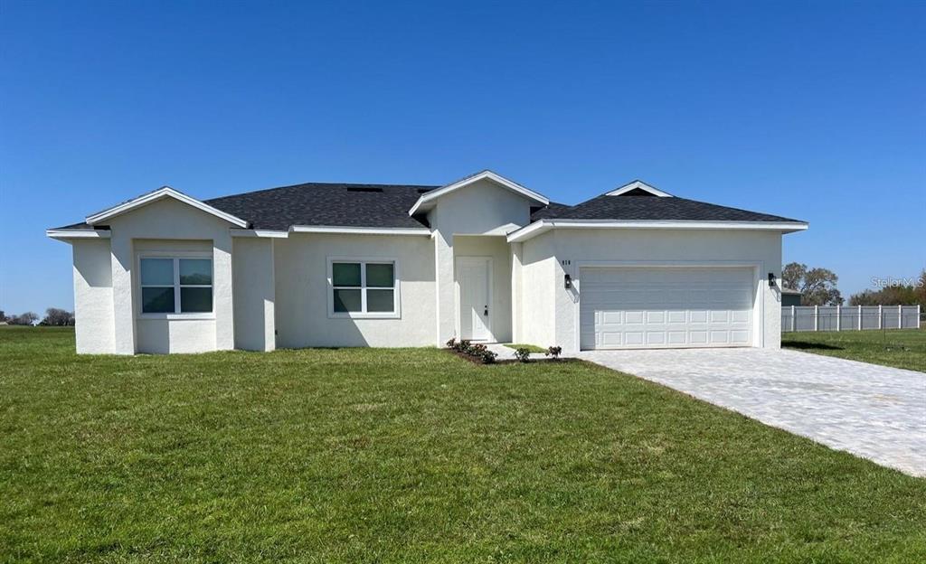 916 Dogwood Cir in Sebring, FL - Foto de edificio