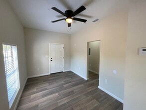 1509 Monterrey Ave in Laredo, TX - Building Photo - Building Photo