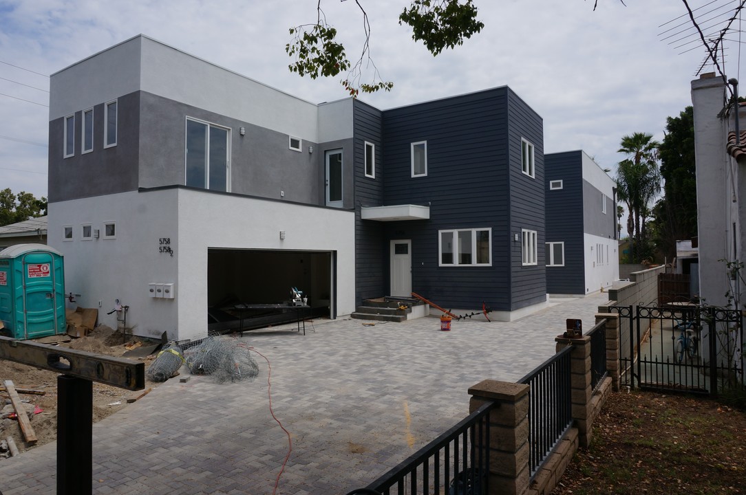 5756 Fulcher Ave in North Hollywood, CA - Building Photo