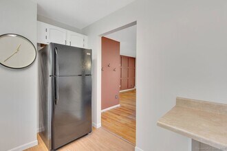 476 Oak Ave in Cheshire, CT - Building Photo - Building Photo