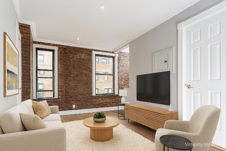 416 E 13th St in New York, NY - Building Photo
