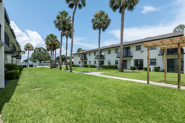 Bayside 76 in Sanford, FL - Building Photo - Building Photo