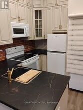 251 Front St in Belleville, ON - Building Photo - Building Photo