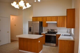 13102 NE 76th Way in Vancouver, WA - Building Photo - Building Photo