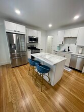 3888 W 157th St, Unit Upper Apartment in Cleveland, OH - Building Photo - Building Photo