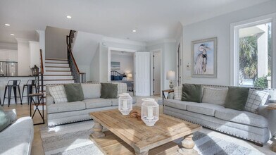 3 Collier Ct in Hilton Head Island, SC - Building Photo - Building Photo