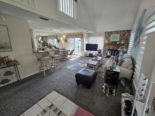 2717 Seashore Cove in Virginia Beach, VA - Building Photo - Building Photo