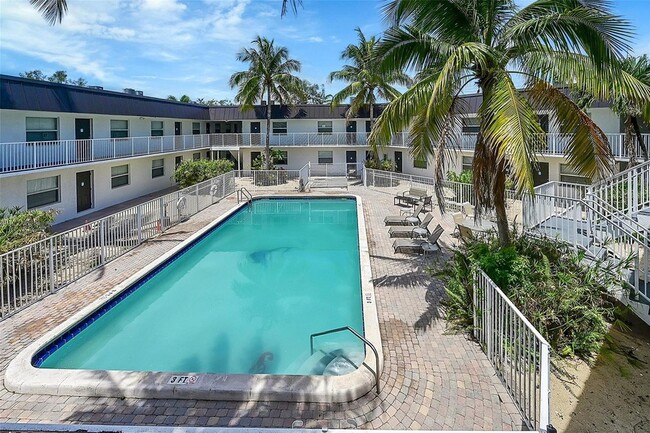 property at 1470 N Dixie Hwy