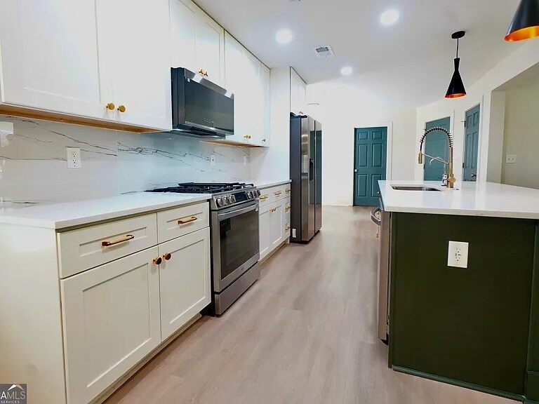 3641 Morningside Village Ln in Atlanta, GA - Building Photo