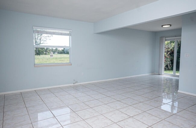 646 Eldorado St in Fort Pierce, FL - Building Photo - Building Photo