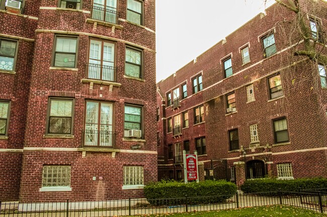 Greenleaf Apartments in Chicago, IL - Foto de edificio - Building Photo