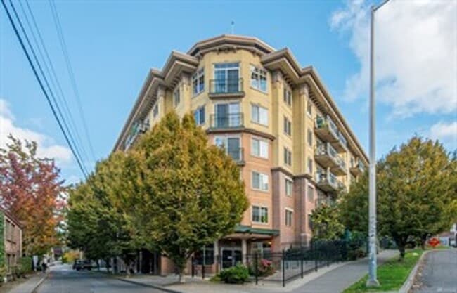 property at 700 E Denny Way