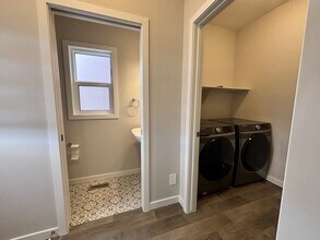 380 Lawthorn Wy SE in Airdrie, AB - Building Photo - Building Photo