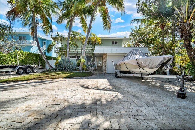 69 Shoreland Dr in Key Largo, FL - Building Photo - Building Photo