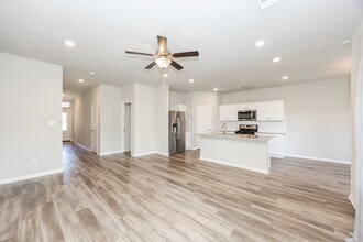 4635 Mendocino Way in Baton Rouge, LA - Building Photo - Building Photo