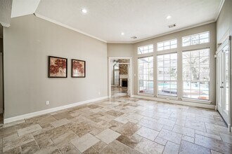 24819 Northampton Forest Dr in Spring, TX - Foto de edificio - Building Photo