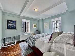 5 Tudor City Pl in New York, NY - Building Photo - Building Photo