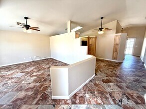 3660 N Willow Rd in Kingman, AZ - Building Photo - Building Photo