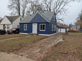 26130 Currier St in Dearborn Heights, MI - Building Photo