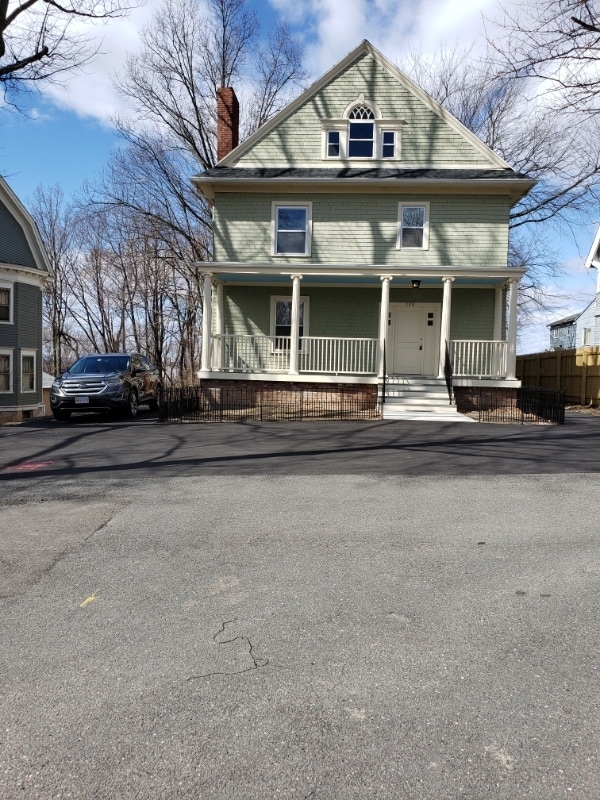 120 Mill St, Unit Apt B