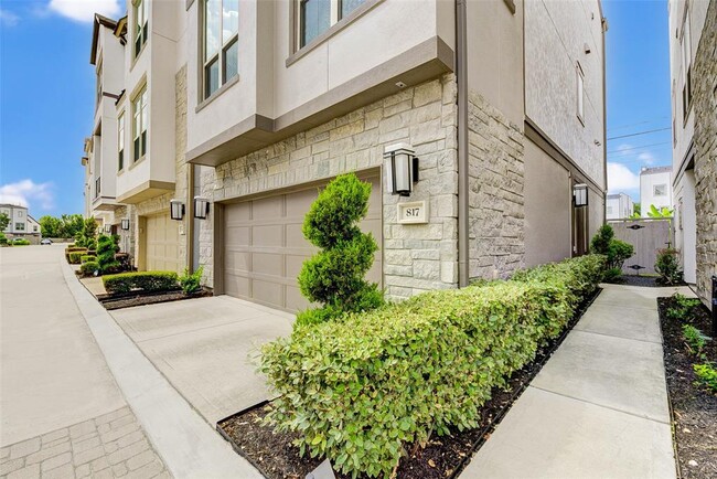 817 Algona Ave in Houston, TX - Building Photo - Building Photo