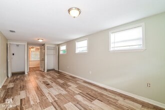 1915 Carrigan Ave in Winter Park, FL - Foto de edificio - Building Photo