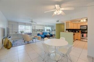 1950 N Andrews Ave, Unit 116 in Wilton Manors, FL - Building Photo - Building Photo