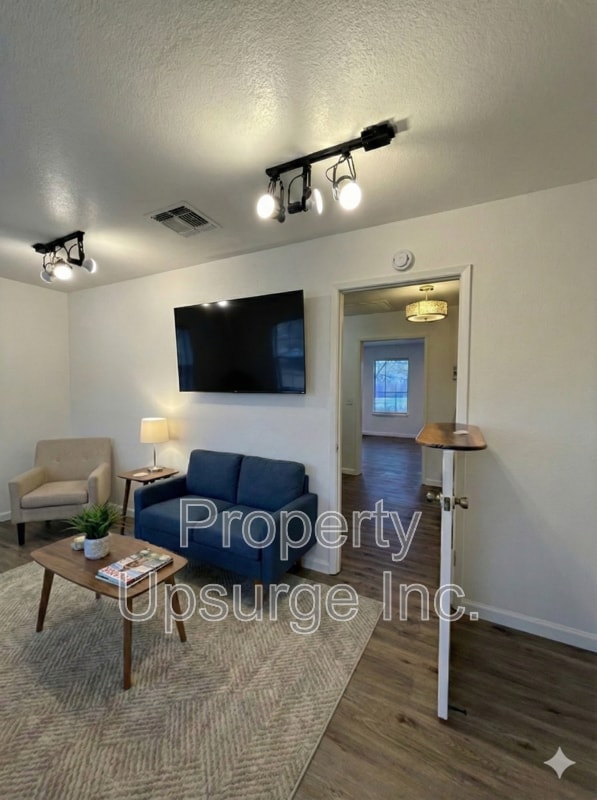 property at 3462 Bechelli Ln