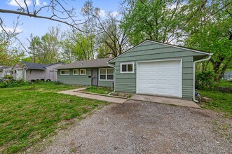 10802 Bristol Terrace in Kansas City, MO - Building Photo - Building Photo