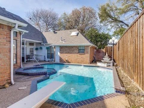 5910 Buffridge Trail in Dallas, TX - Building Photo - Building Photo