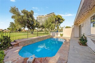 3159 Bel Air Dr in Las Vegas, NV - Building Photo