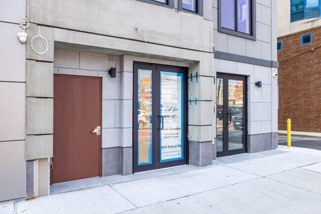 25-88 21st street in Astoria, NY - Building Photo - Building Photo