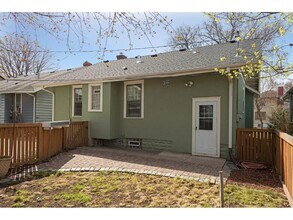 818 W 42nd St in Minneapolis, MN - Building Photo - Building Photo