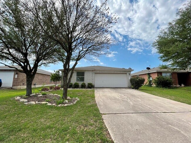 600 Golden Gate Dr in Leander, TX - Foto de edificio - Building Photo