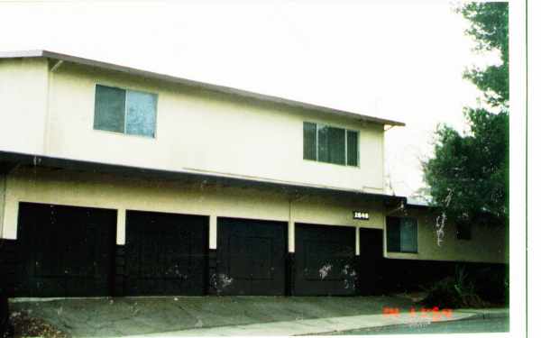 2646 Baldwin Ln in Walnut Creek, CA - Foto de edificio - Building Photo