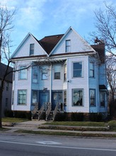 953-955 N 17th St in Milwaukee, WI - Building Photo - Building Photo