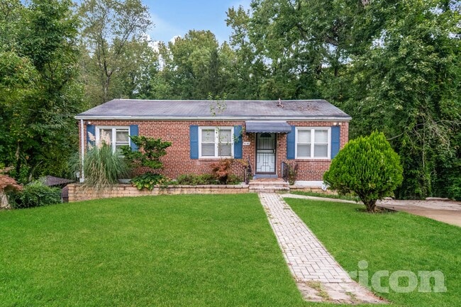 property at 1614 Thomas Rd